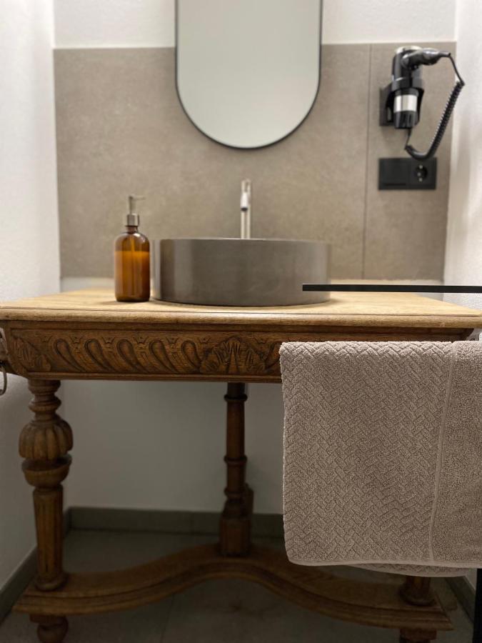 Sonnenhof 1737 - Ferienzimmer & Apartments Barbelroth Extérieur photo